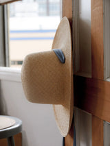 The Tan Suncrest, Blue Ribbon
