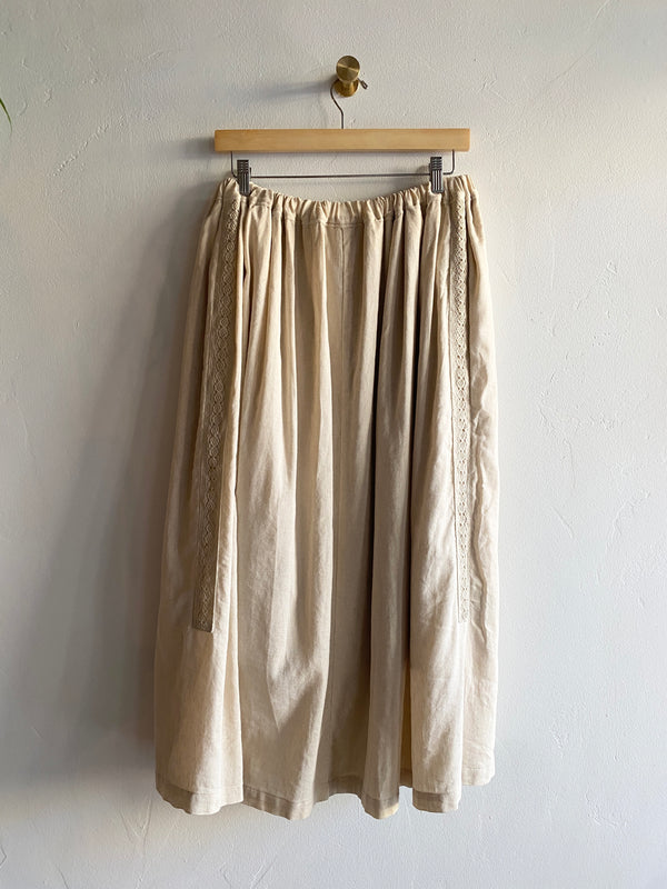 Cotton-Linen Skirt with Lace