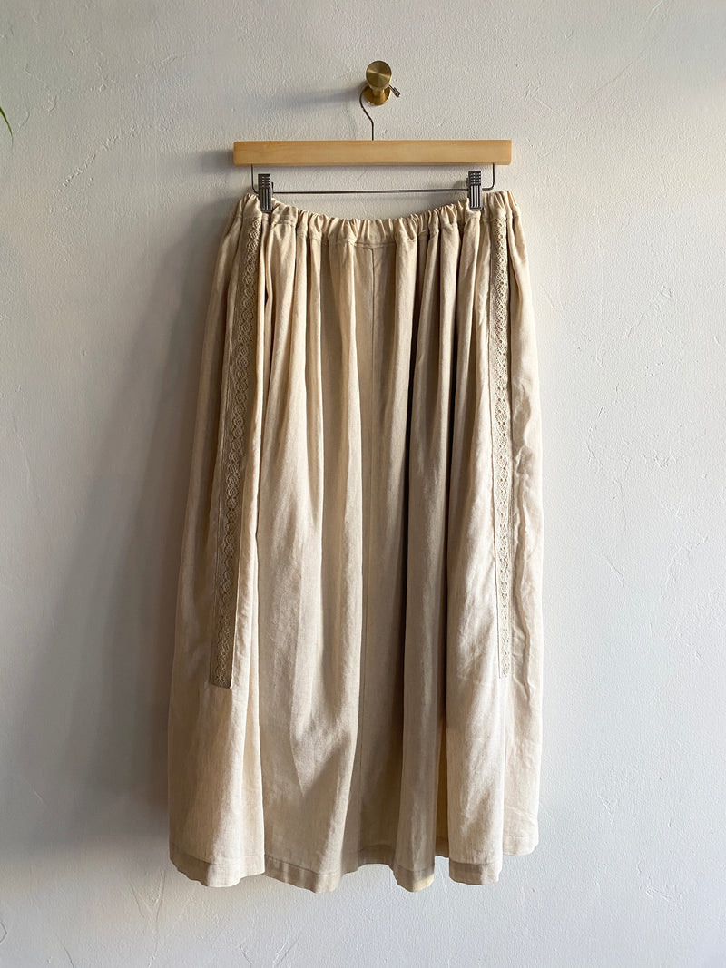 Cotton-Linen Skirt with Lace