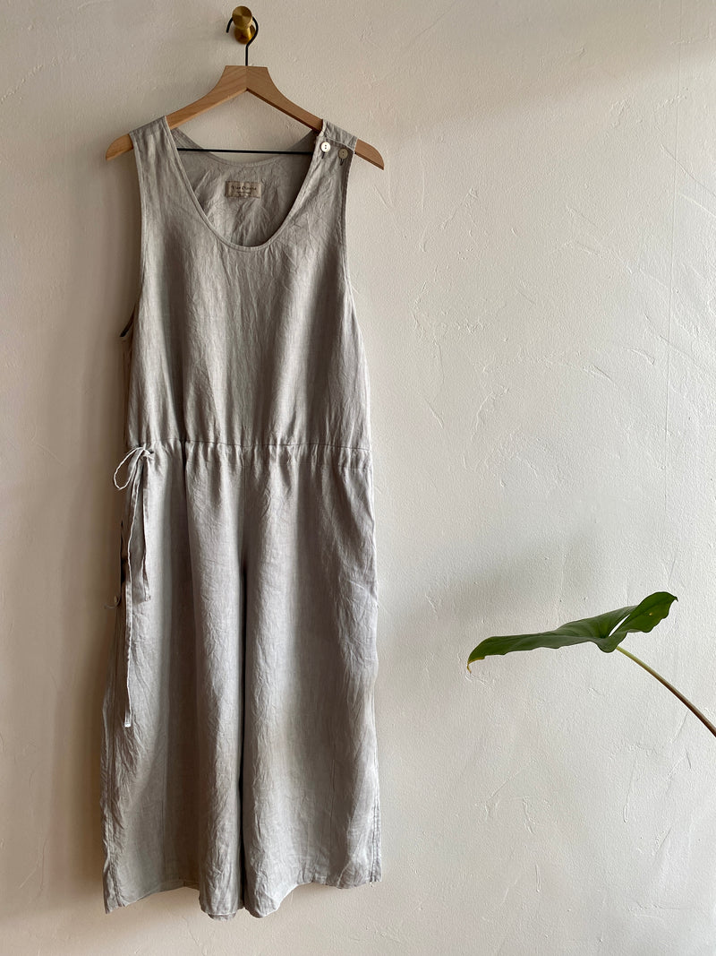 Woven Linen Jumpsuit 02