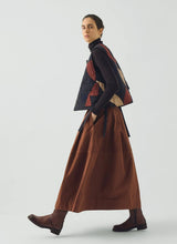 Slanted Pleat Cotton Skirt
