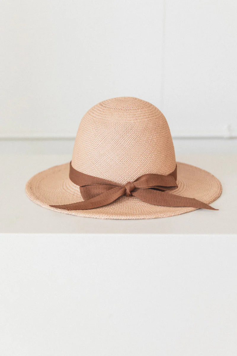 The Tan Violetto, Dark Brown Ribbon